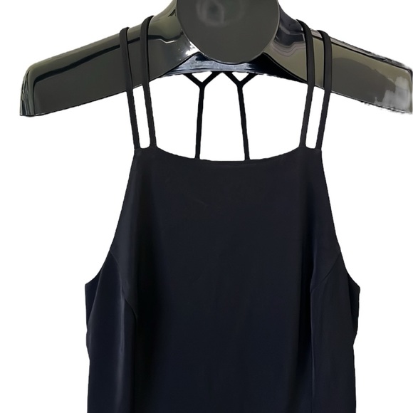 Express asymmetrical exposed strappy back - Picture 6 of 9
